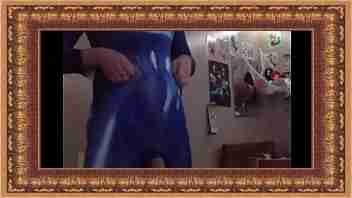 Video Sissy in bodysuit shak